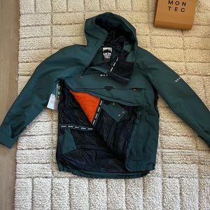 Montec Dune ski/snowboard jacket. Never worn. New $250 insulated version